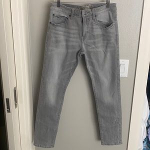 Men’s grey American Eagle jeans